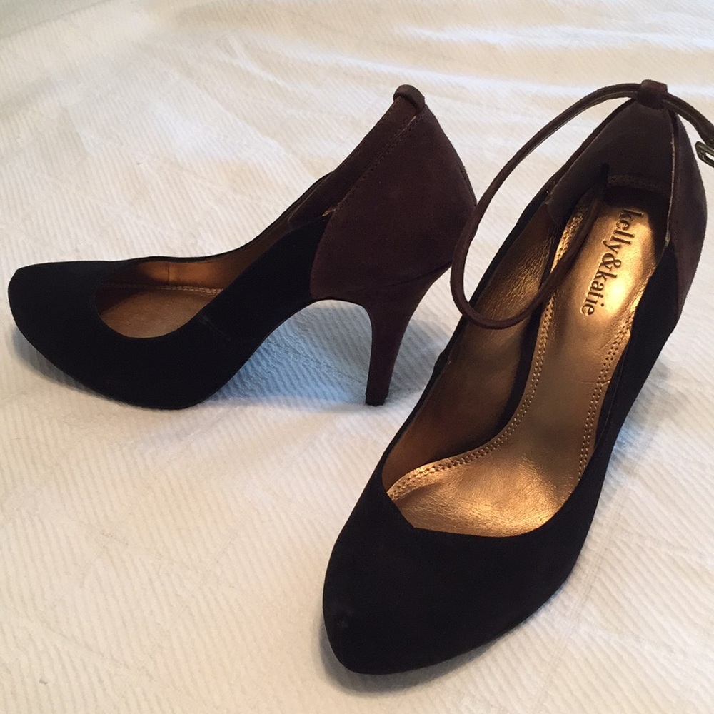 Kelly & Katie two tone pumps with ankle strap
